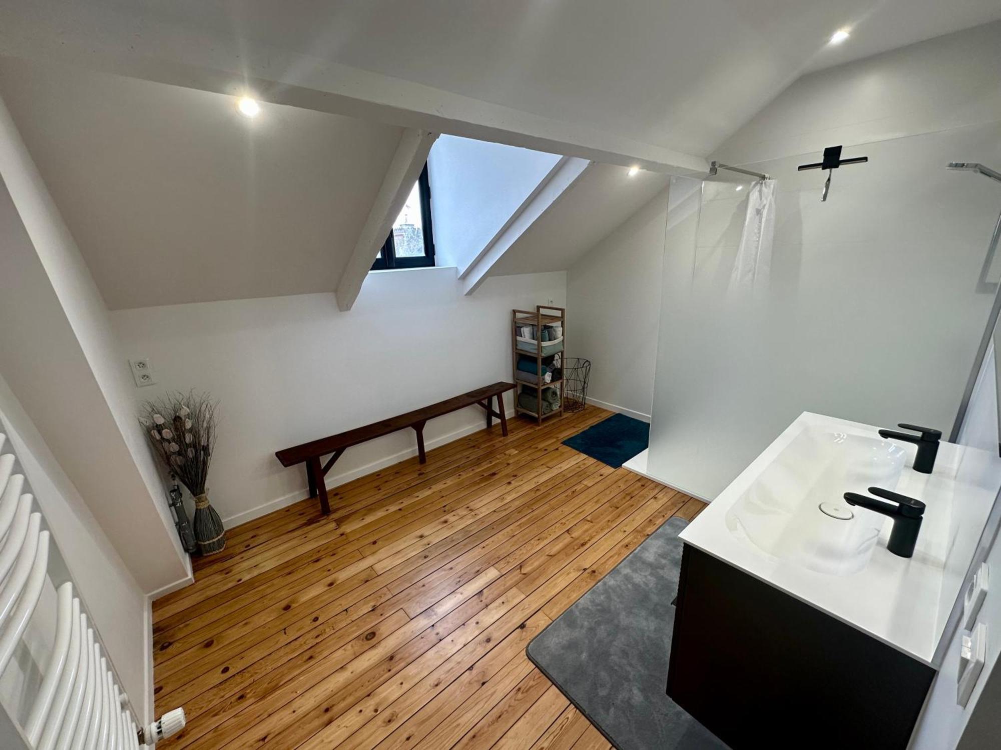 160m2 - 2e Etage Maison De Maitre Apartment