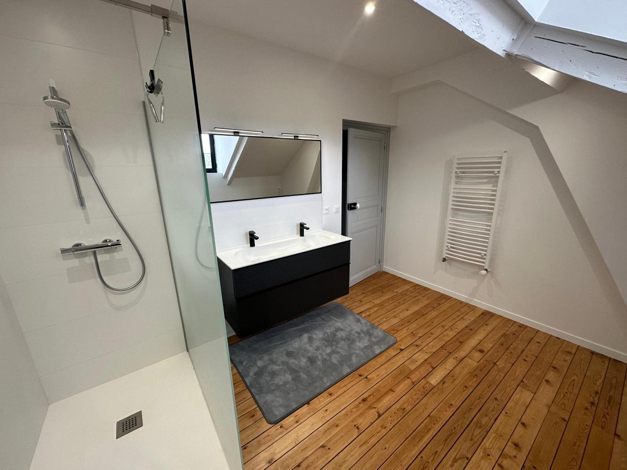 160m2 - 2e Etage Maison De Maitre *